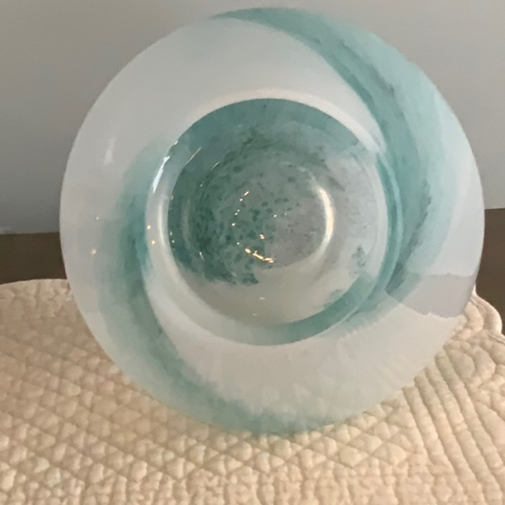 Turquoise and White Swirl Glass Candle  Lamp New - Picture 4 of 5